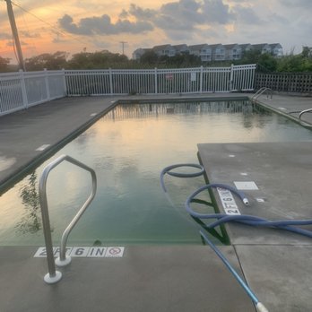 Tiffany's Motel - Closed pool at Tiffany's topsail NC - Hotels Near Me - Surf City, North Carolina
