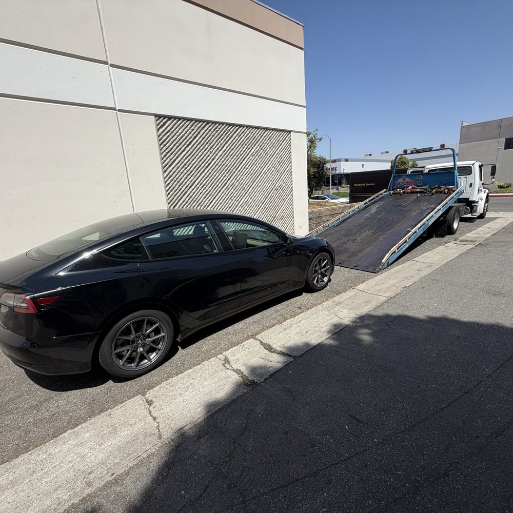 Moctezuma Towing Services - Towing a Tesla to the dealer - Towing Near Me Moctezuma Towing Services - Towing a Tesla to the dealer - Towing Near Me
