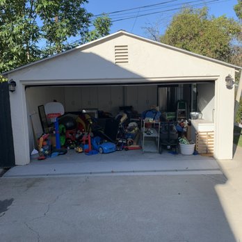 Live Life Uncluttered - Before garage photo - Home Organization Near Me Live Life Uncluttered - Before garage photo - Home Organization Near Me