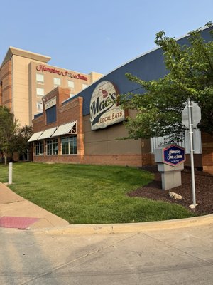 Mac's Local Eats by null