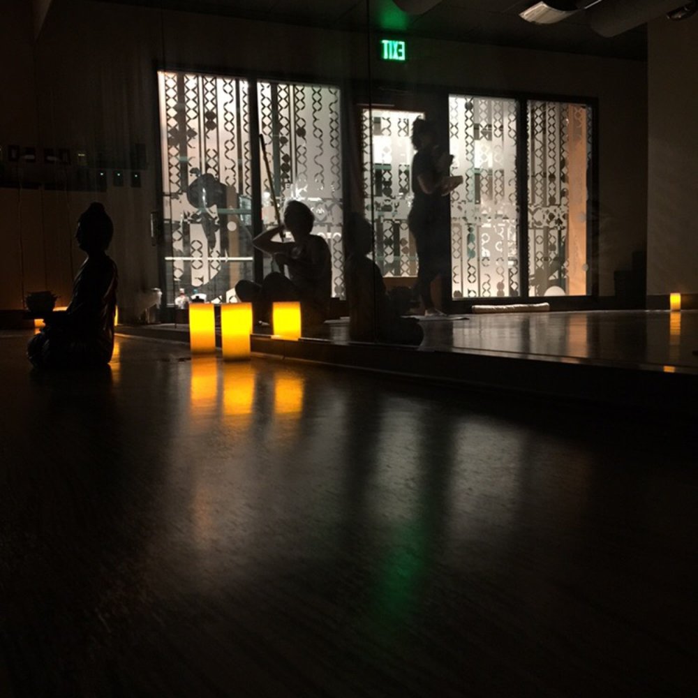 C2 candle light