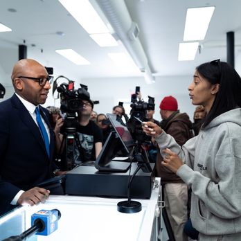 Good Grades - Good Grades first customer Donovan Richards President, Borough of Queens - Cannabis Dispensaries Near Me - Queens, New York