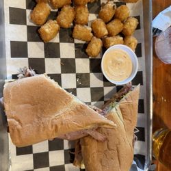 Cuban with tots and chipotle aïoli