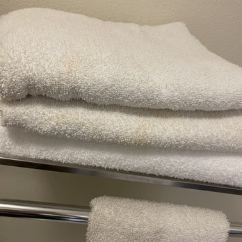 Quality Inn Trussville I-59 Exit 141 - more dirty towels - Hotels Near Me - Trussville, Alabama Quality Inn Trussville I-59 Exit 141 - more dirty towels - Hotels Near Me - Trussville, Alabama
