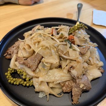 Manaao - "Drunken Noodle" Pad Kee Mao - Thai Near Me - Tustin, California