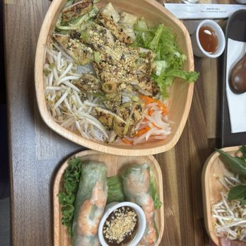 Pho Plus - 24. Chicken with Rice Noolde - Bubble Tea Near Me - Rolling Meadows, Illinois