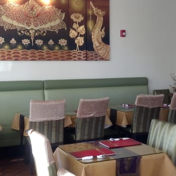 Tom Yum - Dining room 12/21/13 - Thai Near Me - Surprise, Arizona Tom Yum - Dining room 12/21/13 - Thai Near Me - Surprise, Arizona