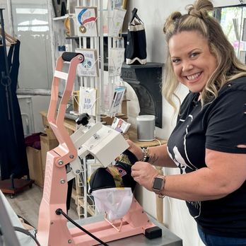Wunder Boutique + Salon - Lisa...she has the talent to put together custom patches like none other! - Hair Salons Near Me - Napa, California Wunder Boutique + Salon - Lisa...she has the talent to put together custom patches like none other! - Hair Salons Near Me - Napa, California