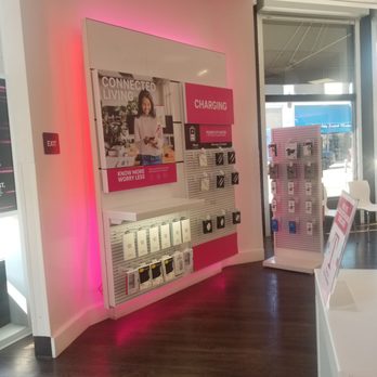 T-Mobile - Electronics Near Me - Oakland, California