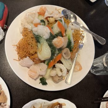 Gourmet House - Pan Crispy Noodles (Seafood) - Dim Sum Near Me - Fremont, California Gourmet House - Pan Crispy Noodles (Seafood) - Dim Sum Near Me - Fremont, California