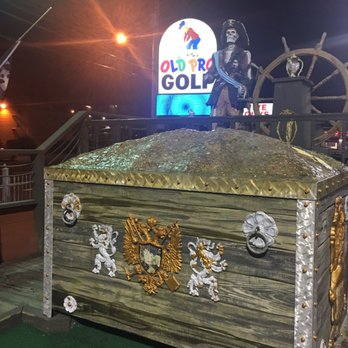 Old Pro Golf - Pirate boat and signage - Mini Golf Near Me - Ocean City, Maryland