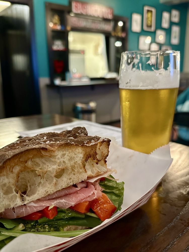 Big Mouth Sandwich Logo