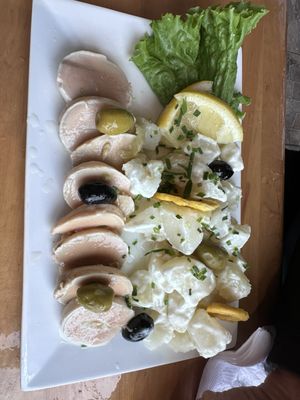 Restaurante el Bote Cerveza Natales by null