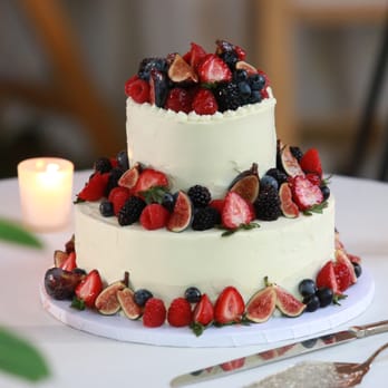 Above and Beyond Catering - Our lovely wedding cake. - Caterers Near Me - Boston, Massachusetts