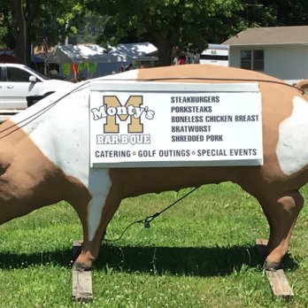 Monty's Catering - a statue of a cow - Barbeque Near Me - Troy, Missouri