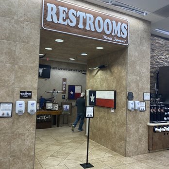 Buc-ee's - Restrooms - Gas Stations Near Me - New Braunfels, Texas