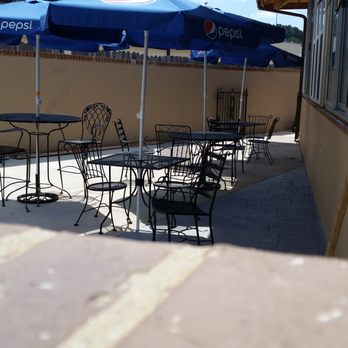 Everyday Package Store  - Outdoor seating - Convenience Stores Near Me - Vestavia Hills, Alabama