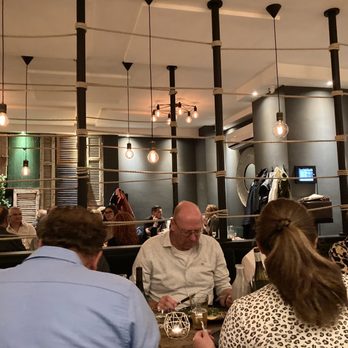 maple casual dining - Scandinavian Near Me - København maple casual dining - Scandinavian Near Me - København