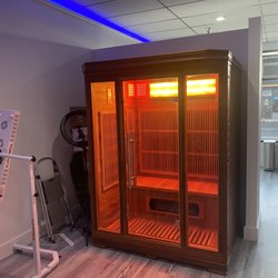 Holt Fit Performance Recovery Center  - Himalayan Red Light Sauna