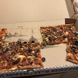 Mazzio's Pizza - This the corrected pizza.  Yes given back just like this.  WOW!
