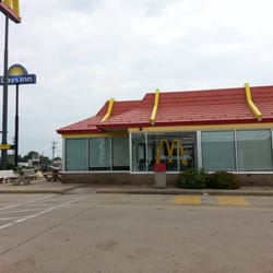 McDonald's - Situated between Hardees & Days Inn.