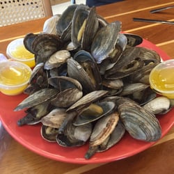 McQuades Galley Take-Out - 4 lbs Steamers