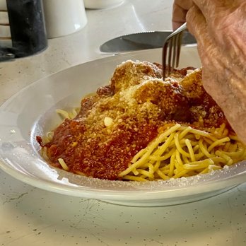Tommy's Dutch Lunch - Art's Spaghetti with Meatballs - Diners Near Me - Walla Walla, Washington