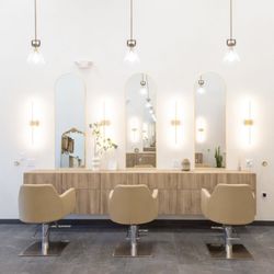Adriana Hill Salon - Decluttered stations