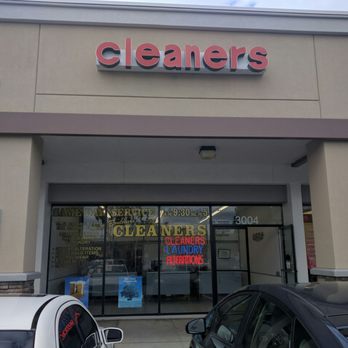 Boulevard Cleaners - Front entrance - Laundry Services Near Me - West Covina, California Boulevard Cleaners - Front entrance - Laundry Services Near Me - West Covina, California