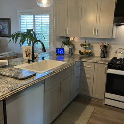 Rendon Custom Cabinets & Millwork