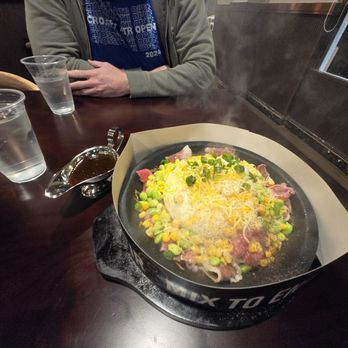 Sizzling House - Wagyu sizzling plate with rice and pepper sauce - Asian Fusion Near Me - San Diego, California Sizzling House - Wagyu sizzling plate with rice and pepper sauce - Asian Fusion Near Me - San Diego, California