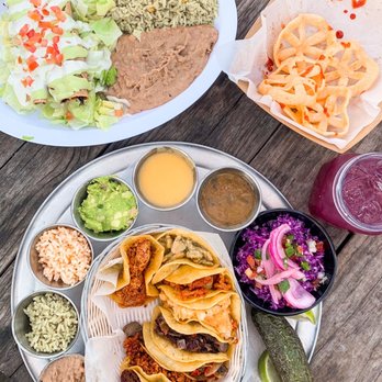Cascabel - Taste of Cascabel Platter, Las Flautas, Hibiscus Lemonade Vodka IG: @joyyeats - Vegan Near Me - Houston, Texas