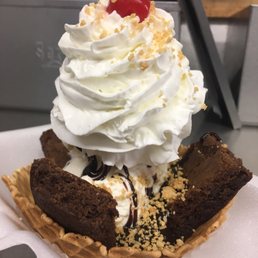 Brownie Sundae