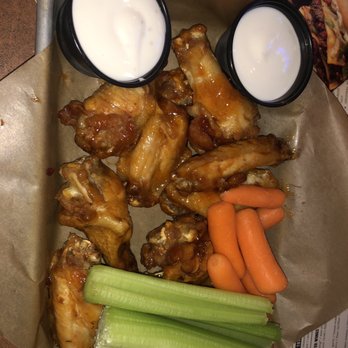 Buffalo Wild Wings - Worst Habanero Mango & Jammin' Jalapeño Wings - American Near Me - Brea, California
