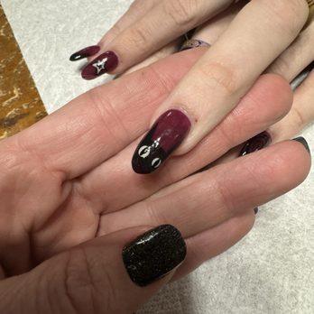 DK Nails - Nail Salons Near Me - Reno, Nevada