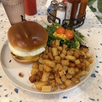 Popping Yolk Cafe - Popping Yolk Burger - Breakfast & Brunch Near Me - Alhambra, California