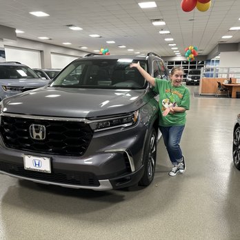 Round Rock Honda - Honda Pilot and new owner. - Auto Repair Near Me - Round Rock, Texas Round Rock Honda - Honda Pilot and new owner. - Auto Repair Near Me - Round Rock, Texas