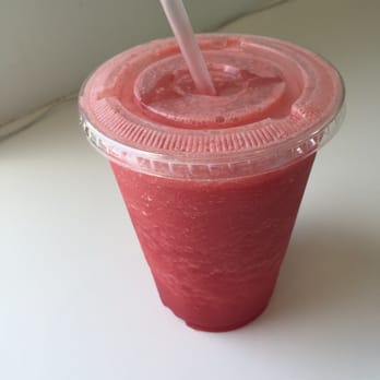 Iceskimo - Watermelon juice is refreshing and loaded with watermelon, I witnessed the blending - Ice Cream & Frozen Yogurt Near Me - San Diego, California