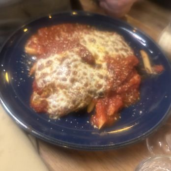 081 Cafe - Chicken Parmigiana - Italian Near Me - Ho-Ho-Kus, New Jersey