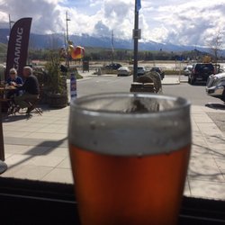Cromwell Brew House - Great indoor seating with big windows to catch the nice breeze. Patio seating also available if you don't mind the UV.