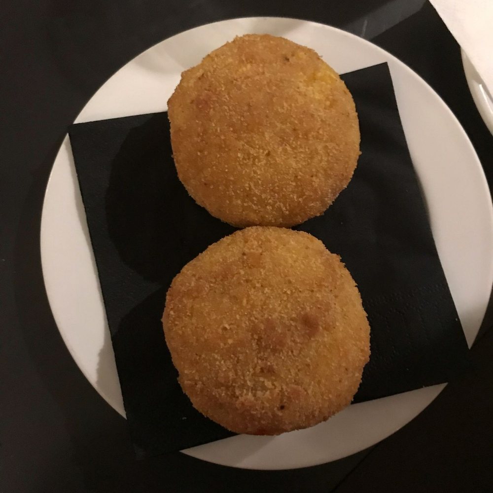 L'euclide - Rice balls - crunchy, deep fried balls of rice which hide a center containing mozzarella. These are probably tasty elsewhere. - Desserts Near Me - Roma, AG