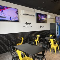 Paulie's South Street Steaks