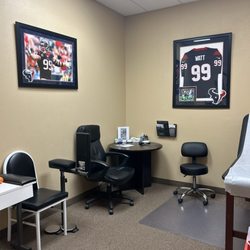 Low T Center Pasadena | Men's Health & TRT Clinic - Patient room