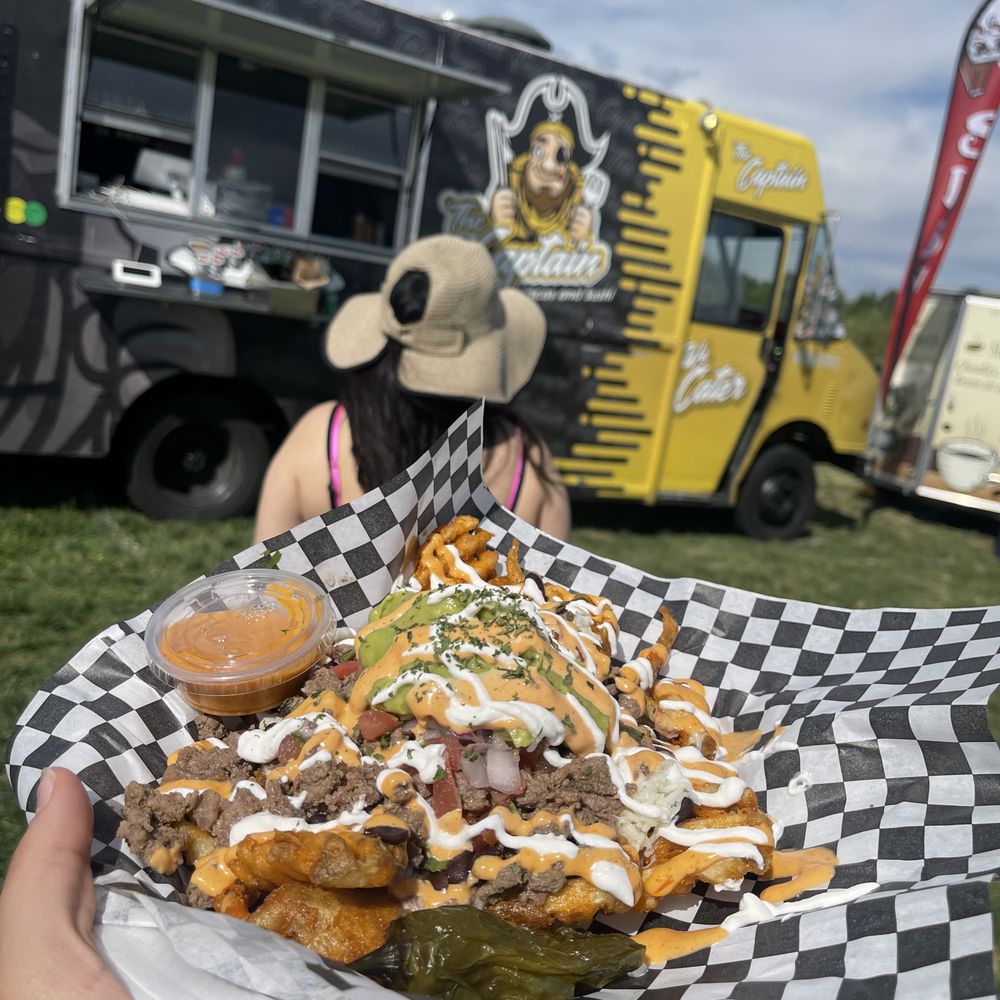 Asada fries! Asada fries!