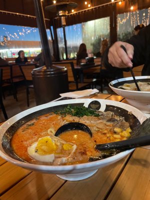 Silverlake Ramen by null