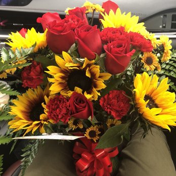 Fresh Cut Flowers - Florists Near Me - Bakersfield, California Fresh Cut Flowers - Florists Near Me - Bakersfield, California