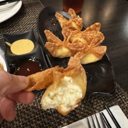 Crispy Cream Cheese Wontons