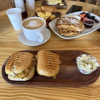 Cafe 33 - Coffee & Tea Near Me - Sacramento, California
