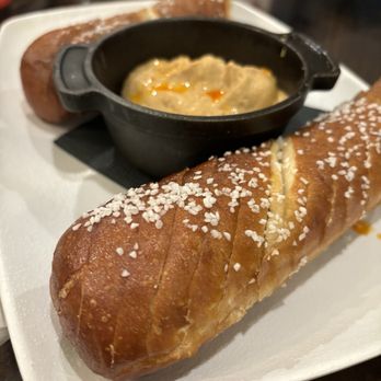 80/20 @ Kaelin's - Beer Cheese - Burgers Near Me - Louisville, Kentucky