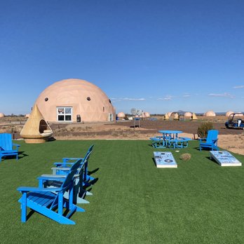 Clear Sky Resorts - Sandbag throw and lounging area - Hotels Near Me - Williams, Arizona